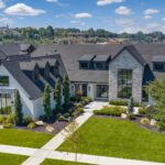What Eagle Idaho Luxury Homes Look Like in 2026